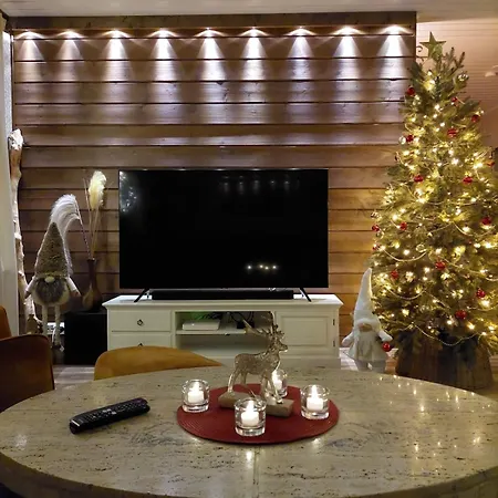 House Of Tonttula Near Santa Claus Village Rovaniemi